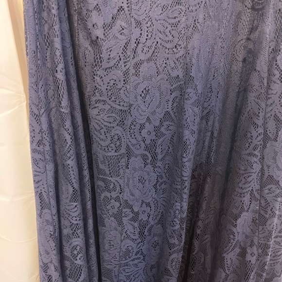 Dress - Picture 3 of 10